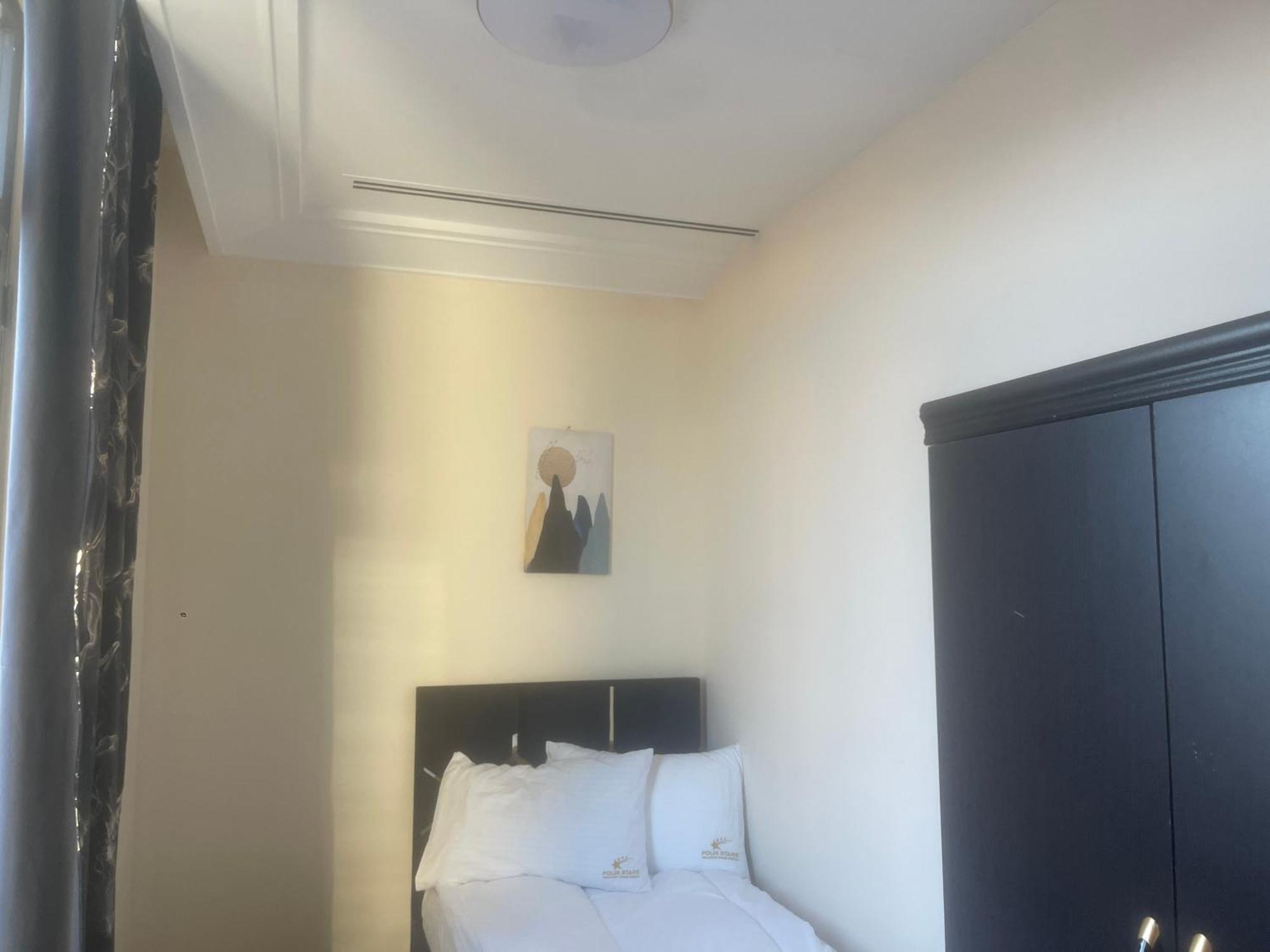 Four Stars Hostel Dubai Luaran gambar
