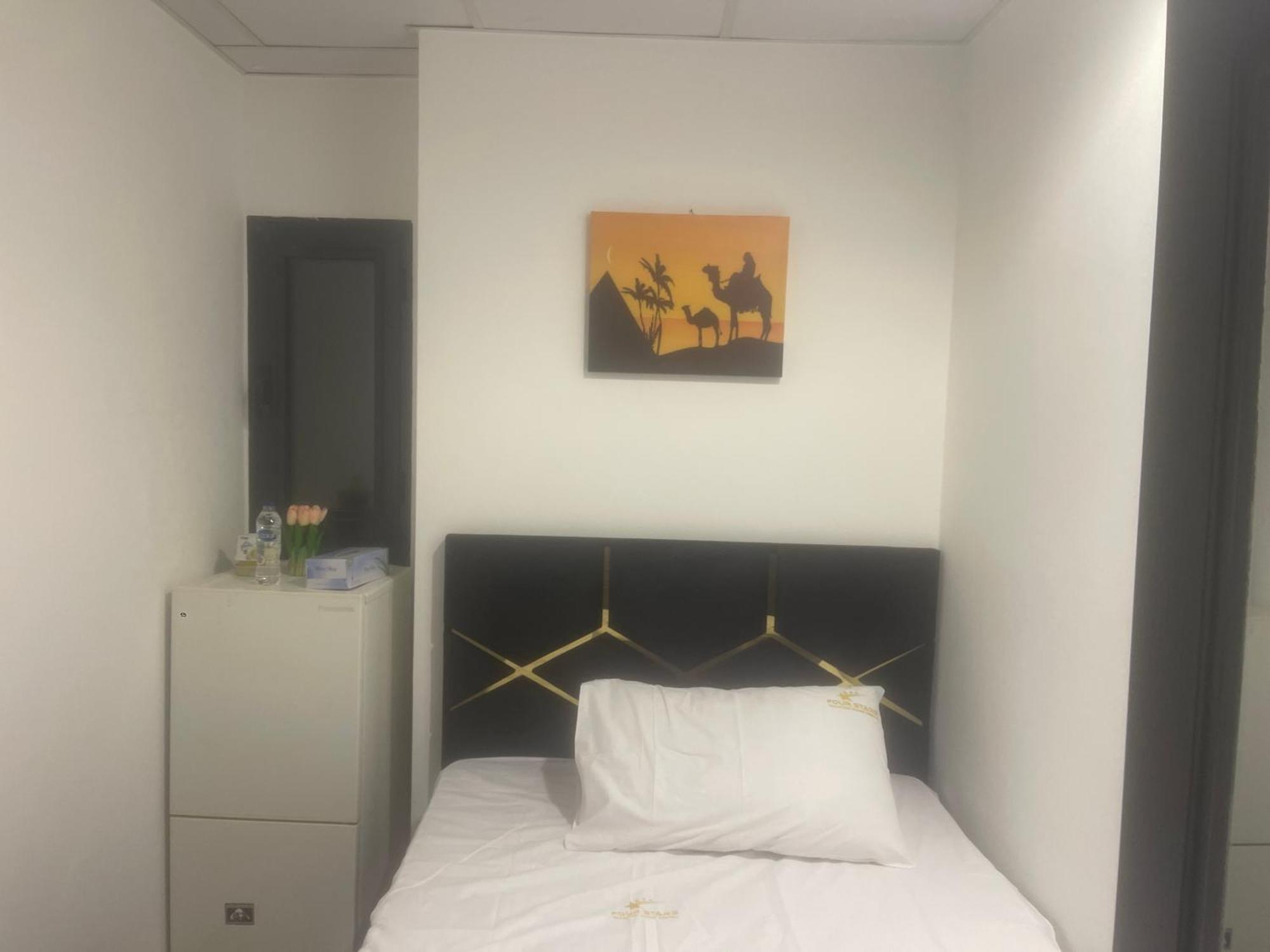 Four Stars Hostel Dubai Luaran gambar