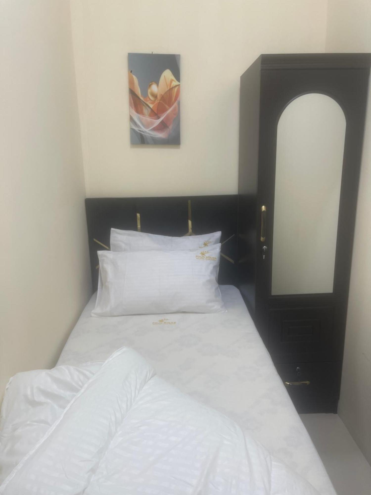 Four Stars Hostel Dubai Luaran gambar