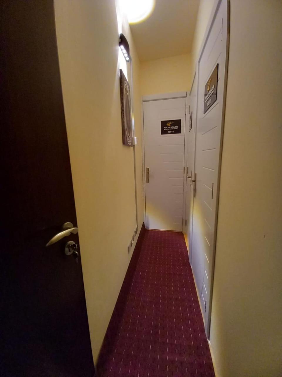 Four Stars Hostel Dubai Luaran gambar
