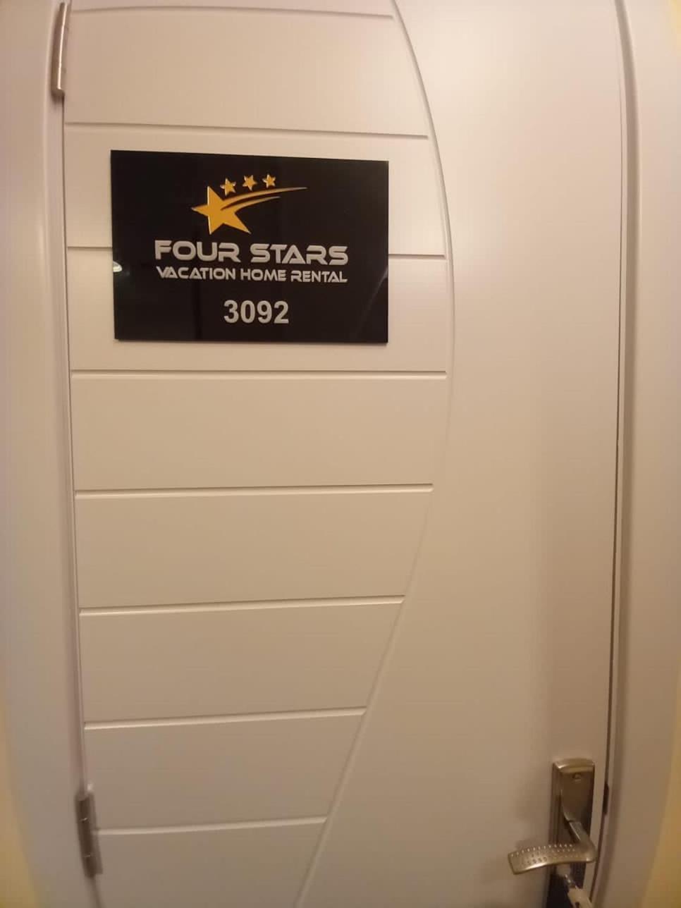 Four Stars Hostel Dubai Luaran gambar