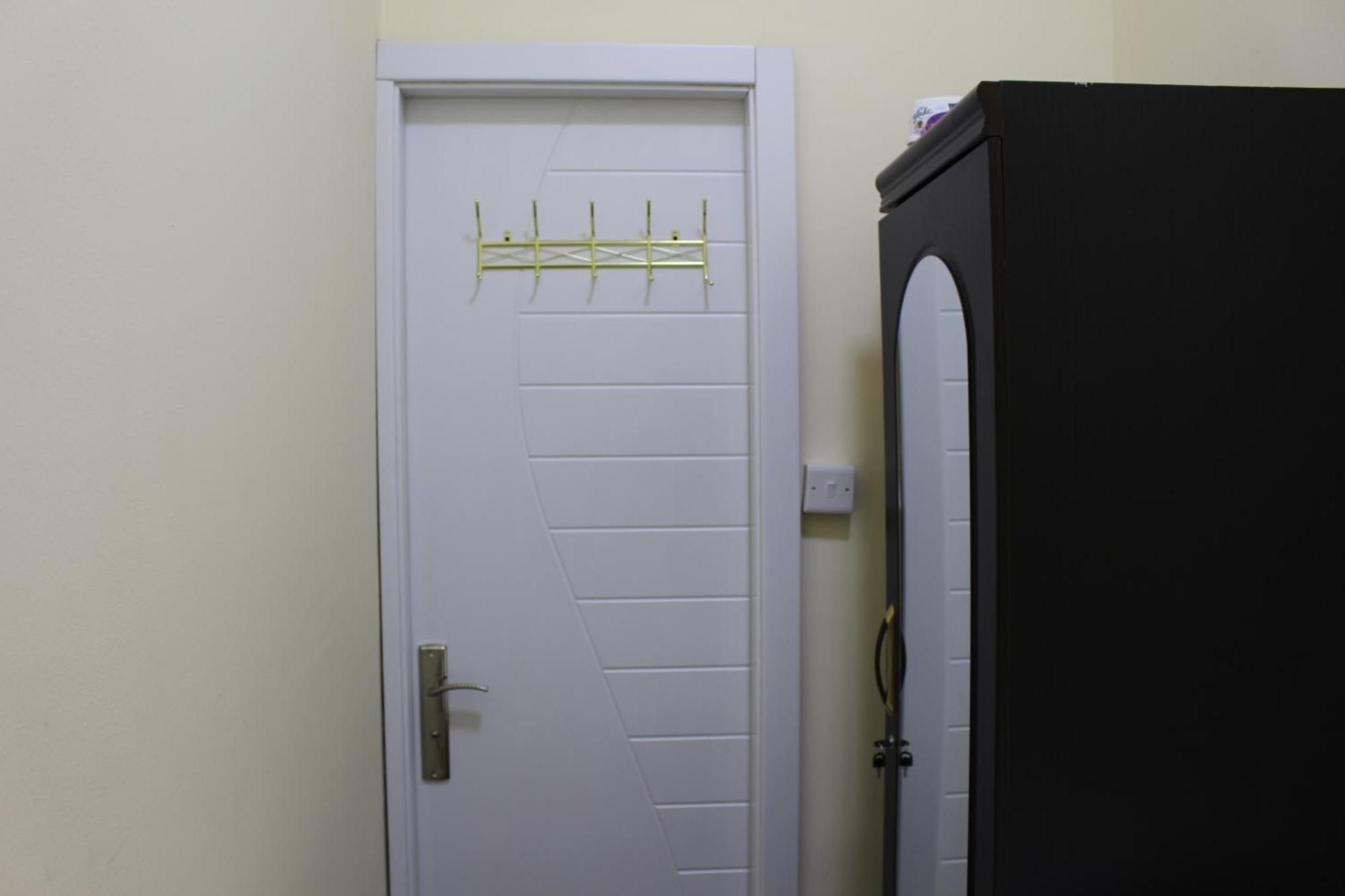 Four Stars Hostel Dubai Luaran gambar